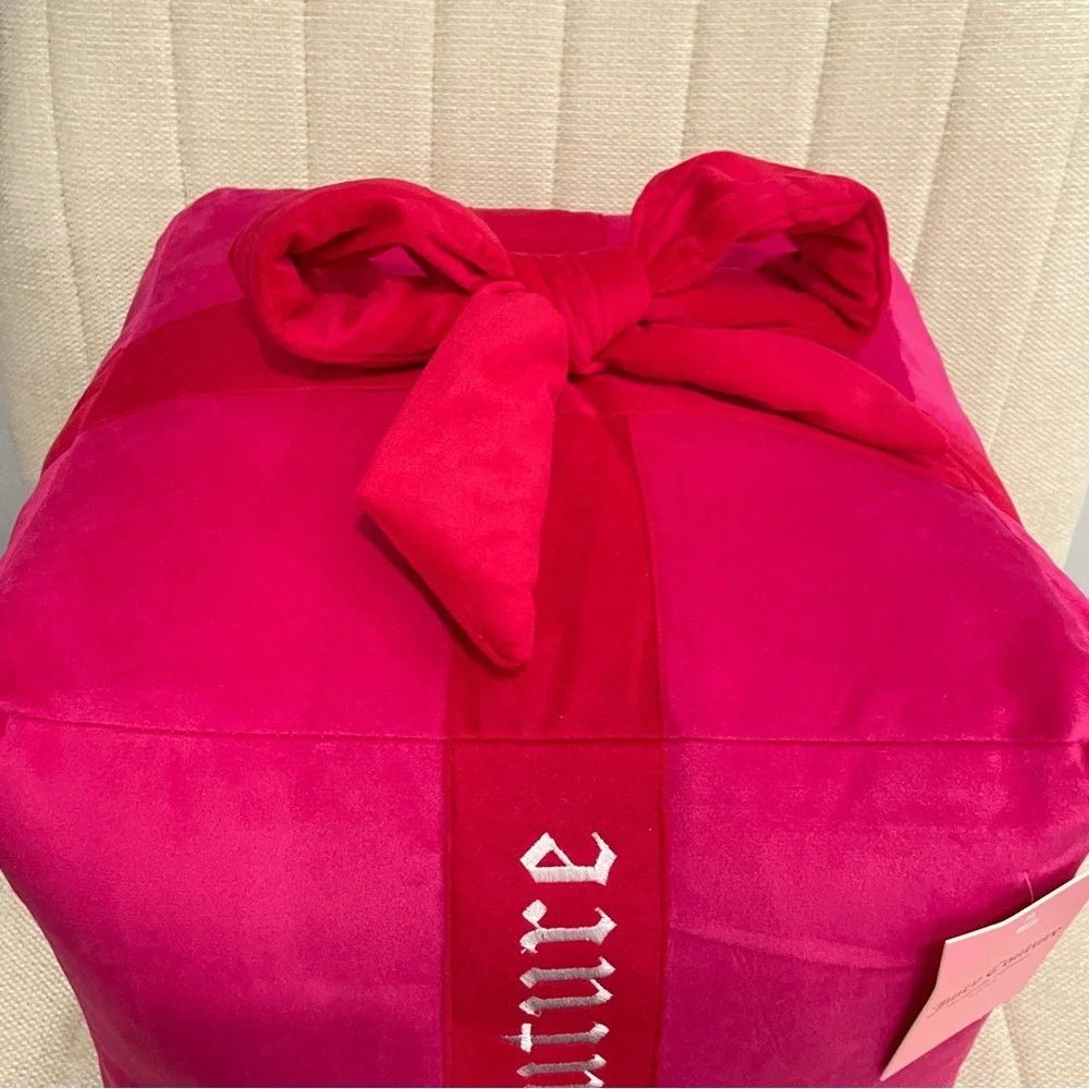Juicy Couture Hot‎ Pink Velvet Gift Box Decorative Pillow Ribbon Bow Embroidered